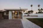 Arapaho property stylish lounge with modern furniture and decor